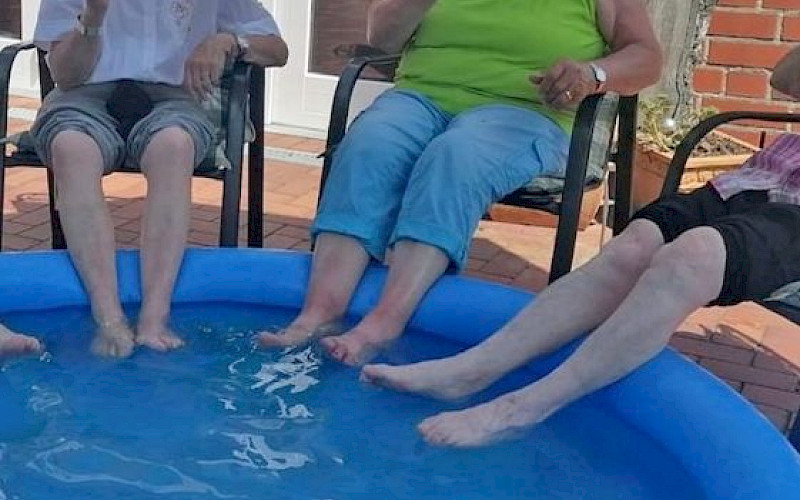 Badehöck am Pool