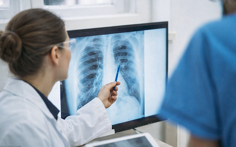 Haus Tabea setzt auf Innovation: Mobiles Röntgen